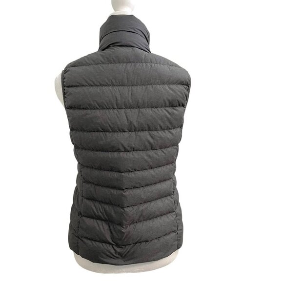 Uniqlo Quilted Down Vest Lightweight Full Zip Puffer Packable Gray size XS - Picture 3 of 6